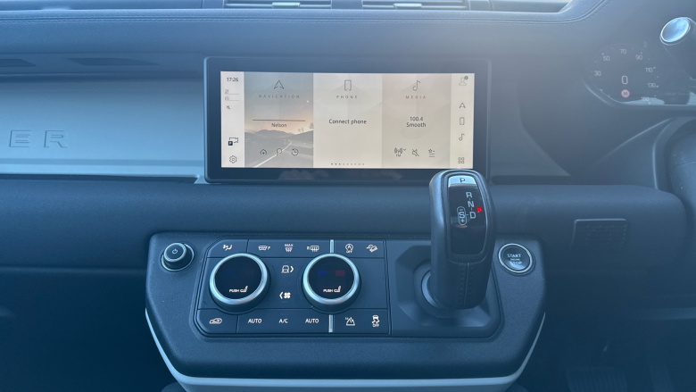 Land Rover Defender 3.0 D250 X-Dynamic SE 90 3dr Auto Diesel Estate